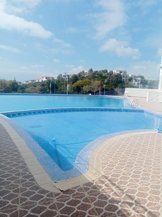 Studio hautte game avec piscine. Cabo Negro Esterno foto